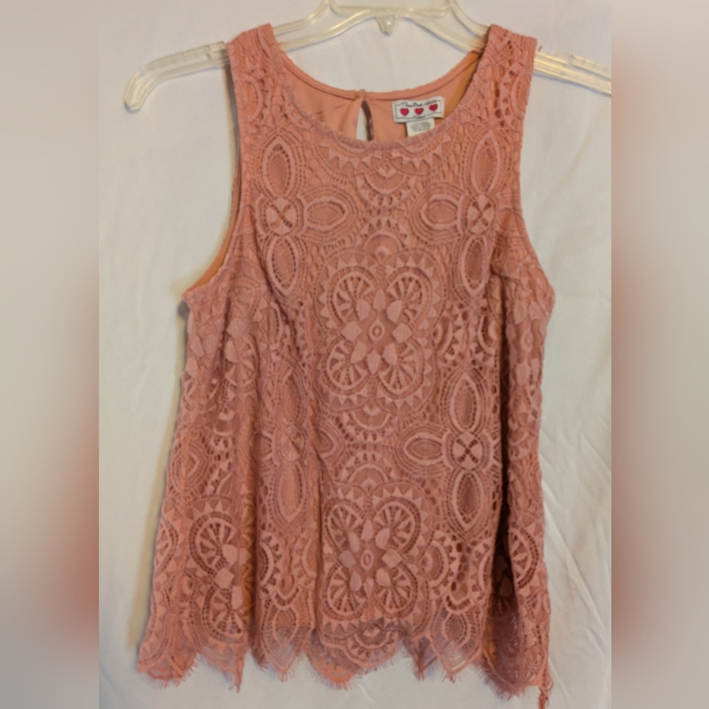 Dressy Three Pink Hearts Lace Sleeveless Dusty Pink Blouse w/ Keyhole Back Sz. S